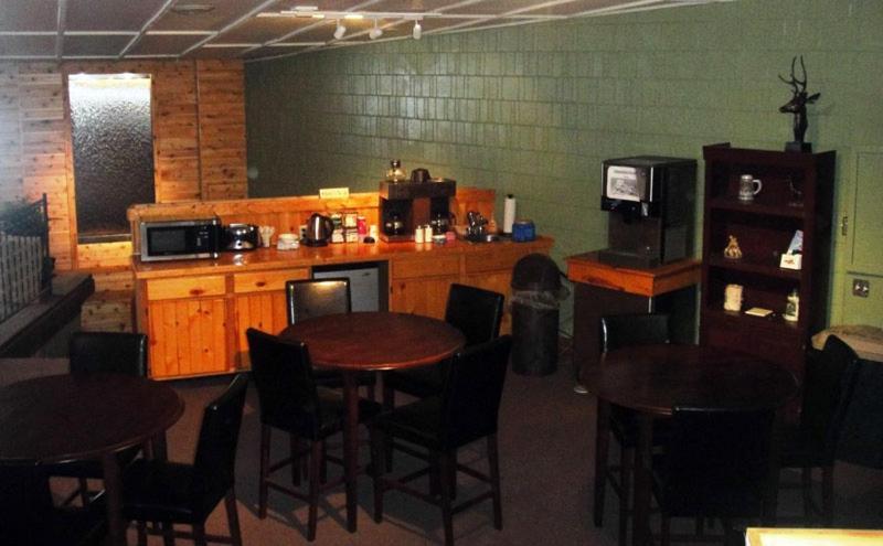 Hiawatha Lodge Inn Eagle River Ngoại thất bức ảnh